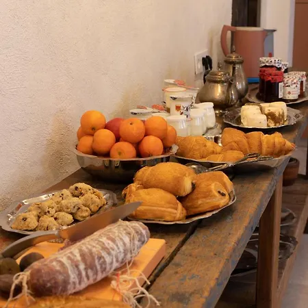 Le Clos Dagobert Alojamento de Acomodação e Pequeno-almoço Chadeleuf