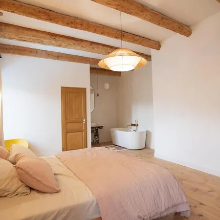 Le Clos Dagobert Bed & Breakfast *