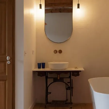 Le Clos Dagobert Bed & Breakfast Chadeleuf