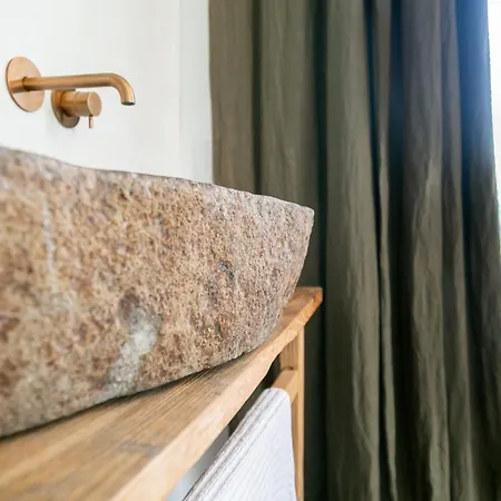 Le Clos Dagobert Bed & Breakfast Chadeleuf