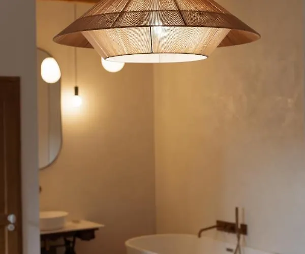 Le Clos Dagobert Bed & Breakfast Chadeleuf